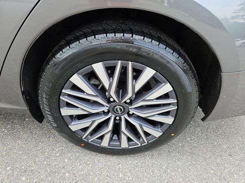 Used 2023 Nissan Altima 2.5 SV image 31