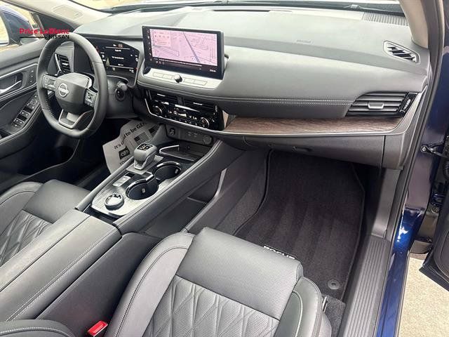 Certified 2026 Nissan Rogue Platinum w/ Platinum Premium Package AWD/4WD image 12