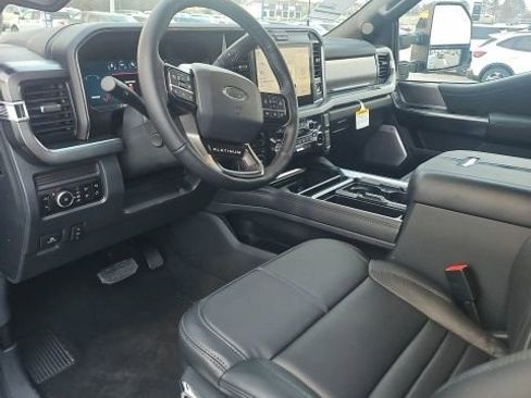 New 2026 Ford F250 Platinum w/ FX4 Off-Road Package AWD/4WD image 5