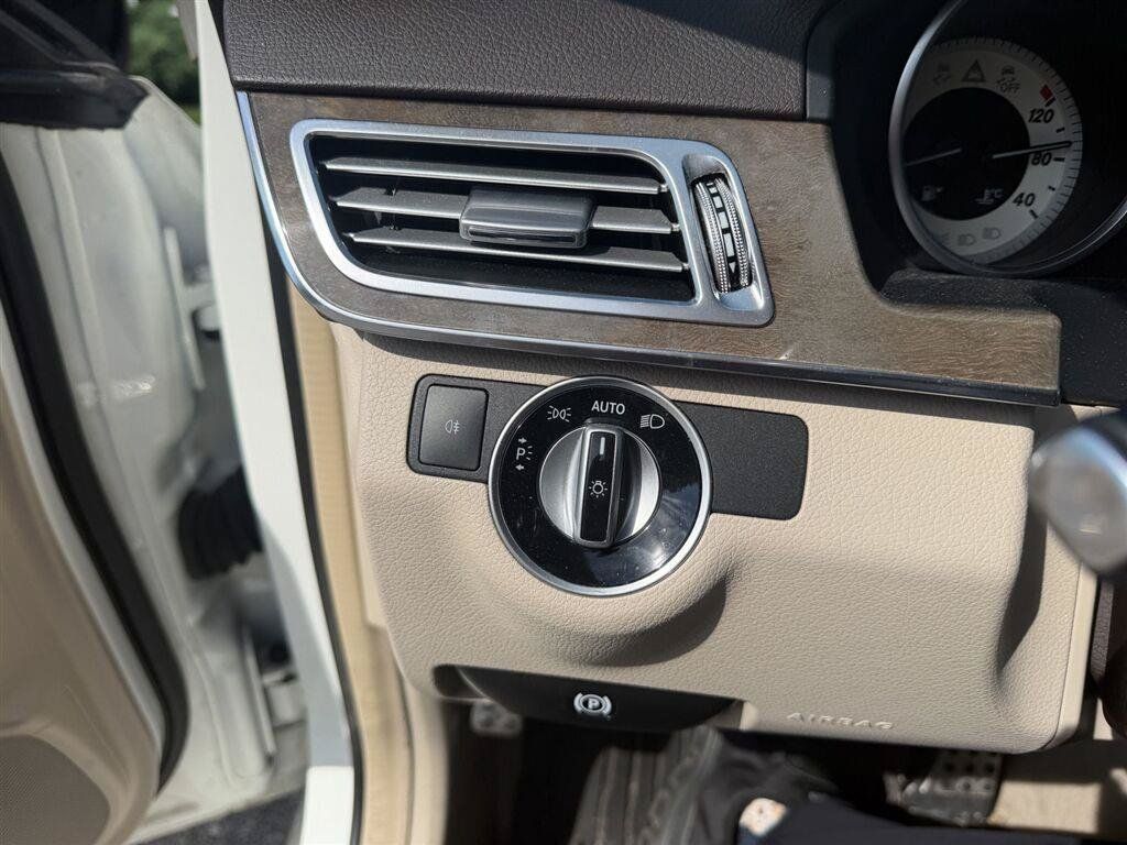 Used 2016 Mercedes-Benz E 350 4MATIC Wagon image 11