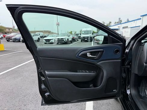 Used 2016 Chrysler 200 S w/ Navigation & Sound Group I FWD image 17