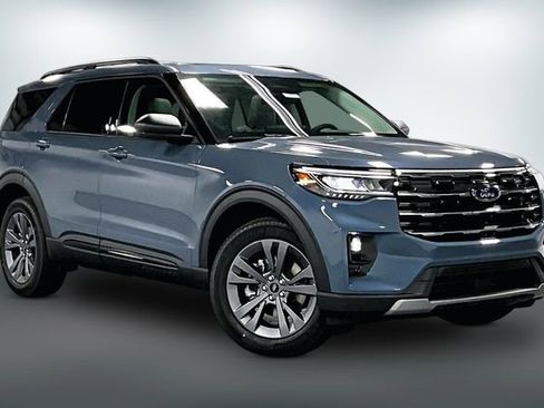 New 2026 Ford Explorer Active w/ Active Comfort Package image 1