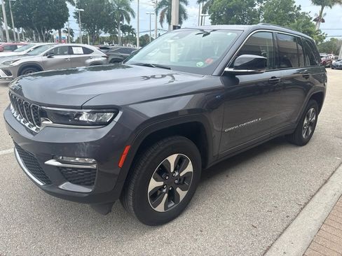 Used 2022 Jeep Grand Cherokee Limited 4xe AWD/4WD image 3