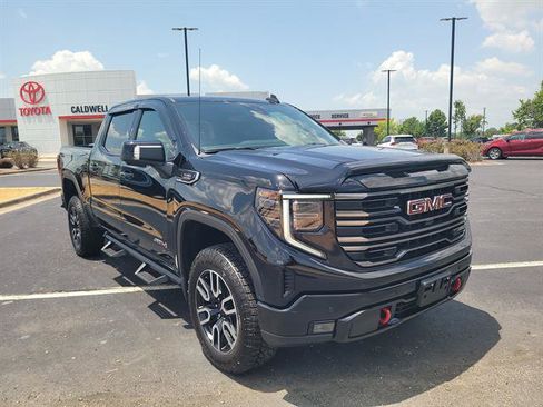 Used 2026 GMC Sierra 1500 AT4 w/ Technology Package AWD/4WD image 32