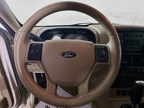Used 2008 Ford Explorer Eddie Bauer image 12