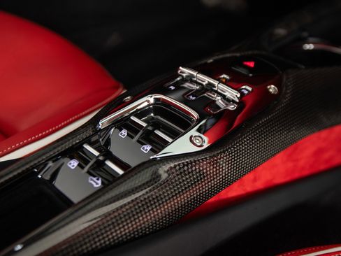 Certified 2025 Ferrari 296 GTS RWD image 39