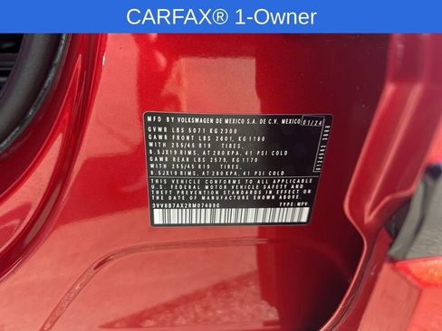 Used 2024 Volkswagen Tiguan SE R-Line image 35