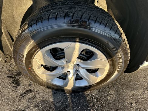 Used 2024 Toyota RAV4 LE image 29