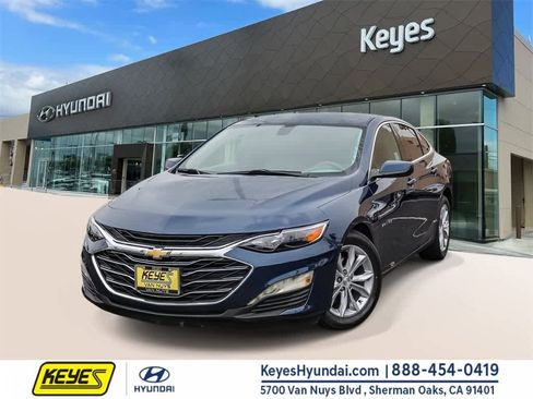 Used 2019 Chevrolet Malibu LT w/ Driver Confidence Package image 1