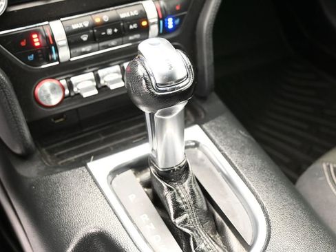 Used 2019 Ford Mustang Premium RWD image 27