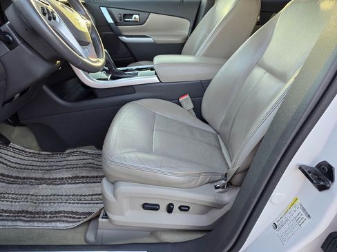 Used 2012 Ford Edge Limited w/ Driver Entry Pkg image 11