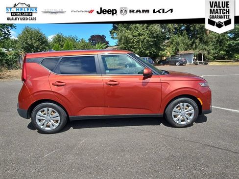 Used 2020 Kia Soul LX FWD image 8