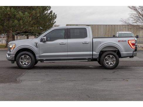 Used 2023 Ford F150 Lariat w/ Trailer Tow Package image 6