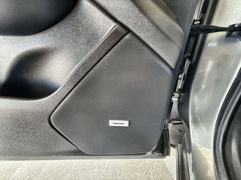 Used 2023 Cadillac XT6 Luxury image 24