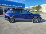 Used 2022 Volkswagen Tiguan SE image 2