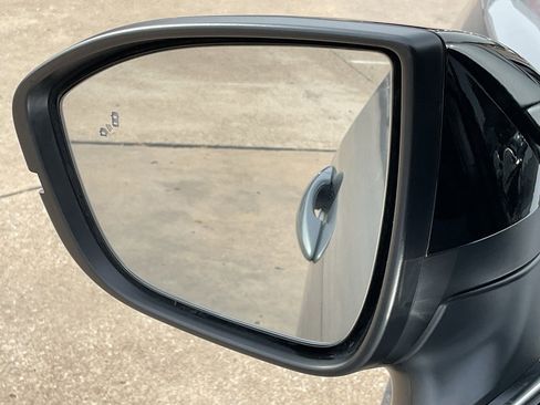 New 2026 Nissan Pathfinder SL image 10