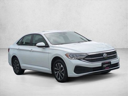 Used 2024 Volkswagen Jetta S image 3