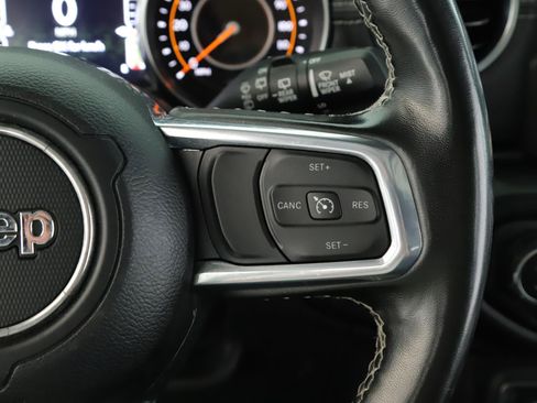Used 2022 Jeep Wrangler Unlimited Sahara w/ Cold Weather Group AWD/4WD image 9