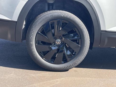 New 2026 Volkswagen Atlas SE AWD/4WD image 9