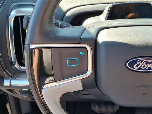 Used 2025 Ford Expedition Max Platinum image 22