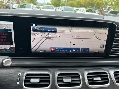 New 2026 Mercedes-Benz GLS 450 4MATIC image 15
