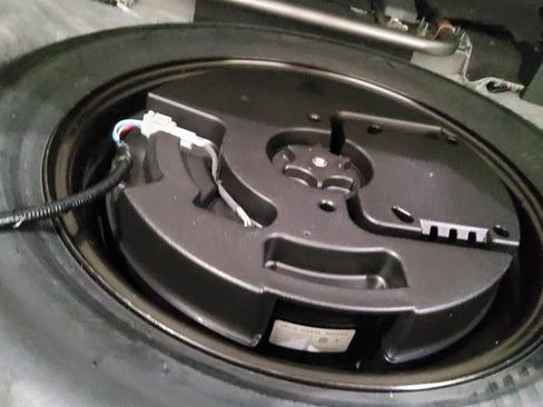 Used 2024 Nissan Rogue SV image 16