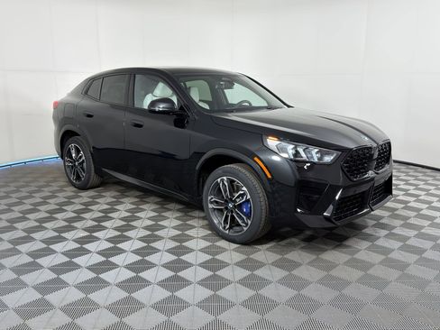 Used 2026 BMW X2 xDrive28i w/ M Sport Package AWD/4WD image 6