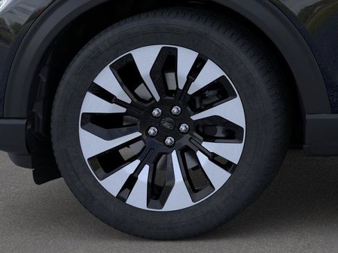 New 2026 Ford Explorer Platinum image 19