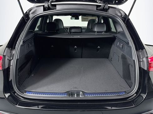 New 2026 Mercedes-Benz GLC 300 4MATIC image 22