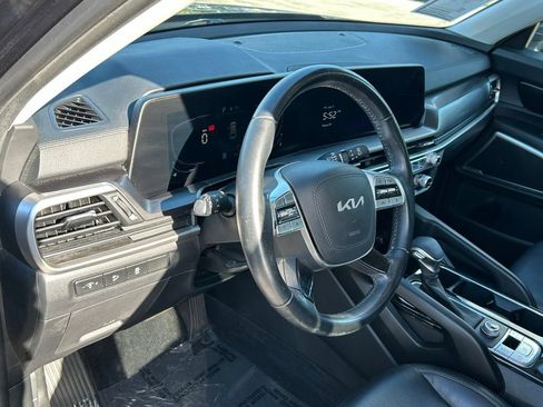 Used 2023 Kia Telluride LX FWD image 22