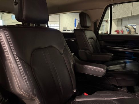 Used 2018 Ford Expedition Max Platinum image 24