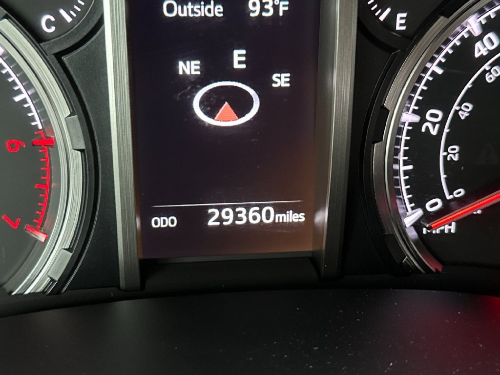 Used 2024 Toyota 4Runner Limited AWD/4WD image 29