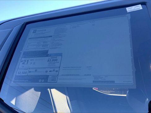 New 2025 Toyota Tacoma TRD Off-Road image 18