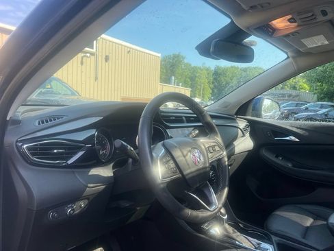 Used 2023 Buick Encore GX Essence w/ Experience Buick Package FWD image 10
