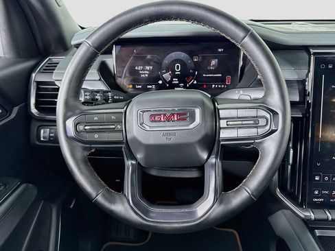 Used 2025 GMC Acadia AT4 w/ Luxury Package AWD/4WD image 24