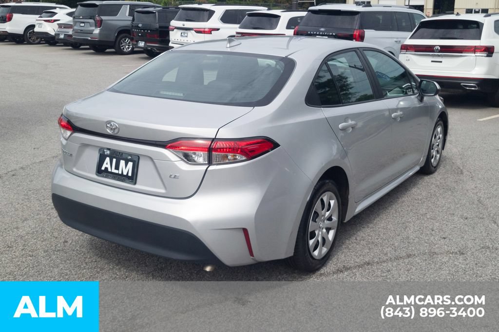 Used 2024 Toyota Corolla LE FWD image 5