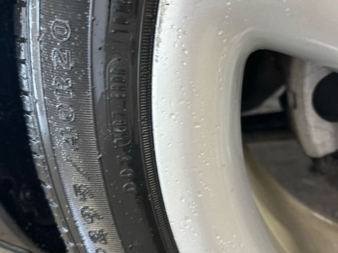 Used 2004 Chevrolet SSR w/ Preferred Equipment Group image 10