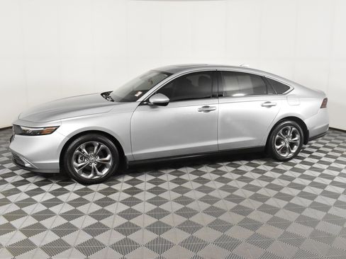 Certified 2024 Honda Accord EX image 9