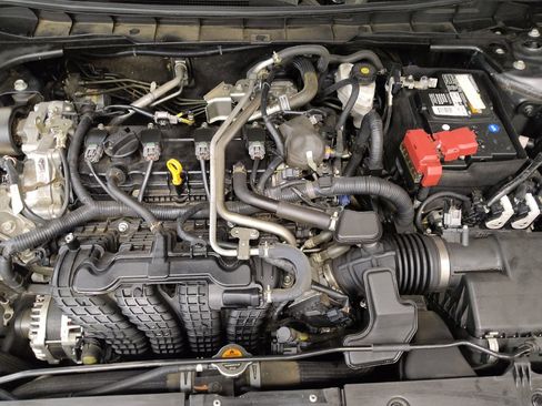 Used 2024 Nissan Altima 2.5 S FWD image 30