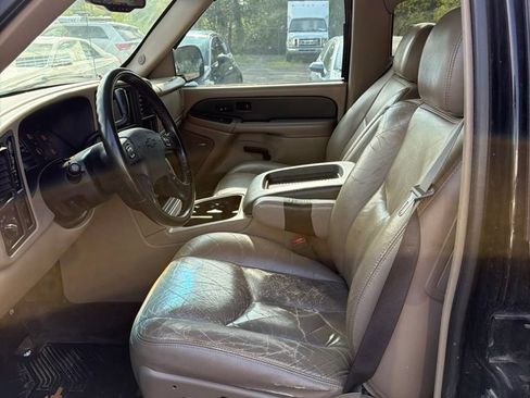 Used 2003 Chevrolet Avalanche 4x4 w/ Suspension Package, Off-Road image 10
