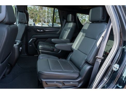 Used 2024 GMC Yukon Denali image 13