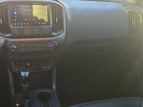 Used 2022 Chevrolet Colorado Z71 w/ Safety Package image 18