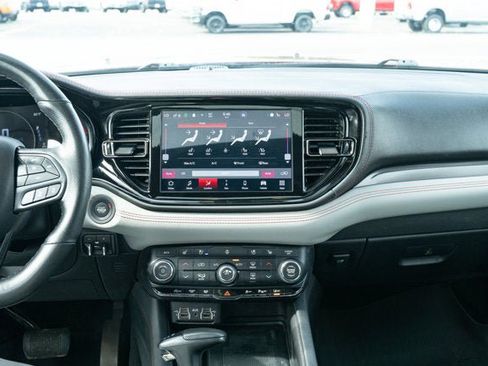 Certified 2023 Dodge Durango GT RWD image 30