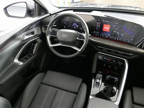New 2025 Audi Q5 Premium Plus image 23