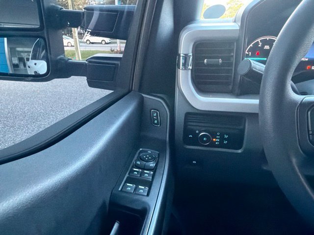 Used 2025 Ford F250 XLT w/ FX4 Off-Road Package AWD/4WD image 14