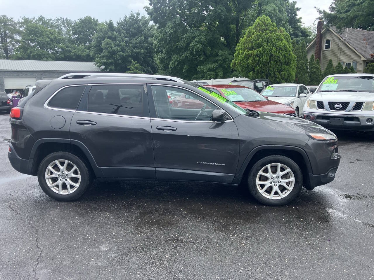 Used 2015 Jeep Cherokee Latitude FWD image 6