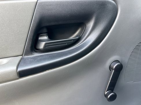 Used 2009 Ford Ranger XL image 12