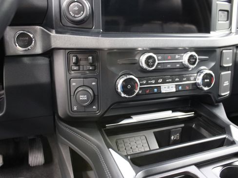 Used 2025 Ford F250 Platinum AWD/4WD image 72