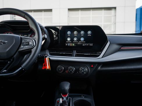 New 2026 Chevrolet Trax RS w/ Sunroof Package image 15