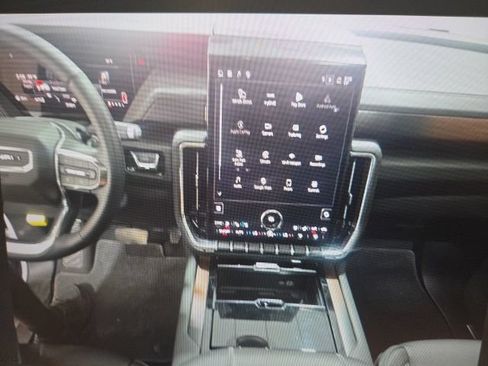 Used 2026 GMC Yukon Denali w/ Sun & Power Step Package AWD/4WD image 9
